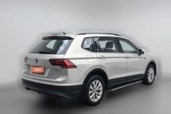 2018 Volkswagen Tiguan L 2017 1.8T AT 330TSIFashionFWD #2
