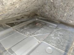 Прав. Задн. Floor Sound Seal