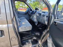 2019 Maxus V80 2019 2.5T AT ClassicCargo VanVANLWBMid Roof2/3Seat Diesel #8