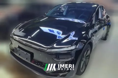 2025 Tesla Model Y 2025 rear wheel drive First Edition