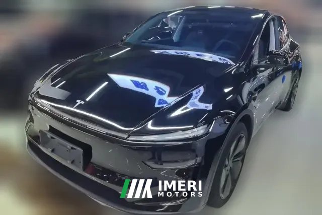 2025 Tesla Model Y 2025 rear wheel drive First Edition