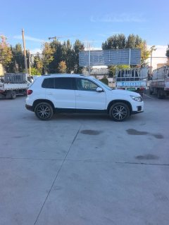2015 Volkswagen Tiguan 2015 1.8T AT Luxury 4WD #2