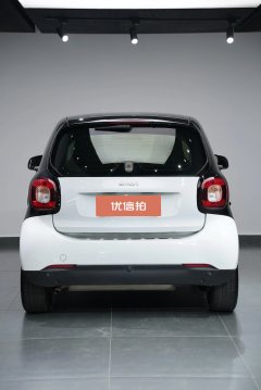 2015 smart ForTwo 2015 1.0 AT 52kilowattHardtopPassionEdition (Imported) #2