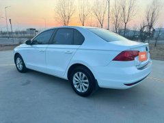 2017 Volkswagen Bora Sedan 2016 1.6 MT Fashion #9