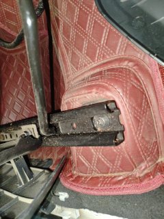 Passenger Seat Rail & Frame