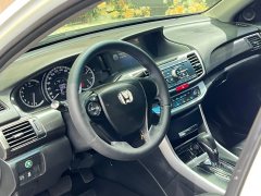 2016 Honda Accord 2015 2.0 AT ComfortLX #9