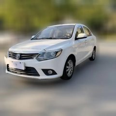 2017 Chang'an Yuexiang V3 2015 1.4 MT Happiness China V #1