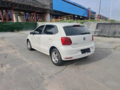 2015 Volkswagen Polo Hatchback 2016 1.4 MT Fashion #9