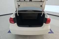 2018 Volkswagen Jetta 2017 1.4 MT Fashion #4