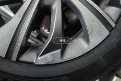 Right Front Wheel Hub