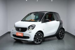 2015 smart ForTwo 2015 1.0 AT 52kilowattHardtopPassionEdition (Imported) #1