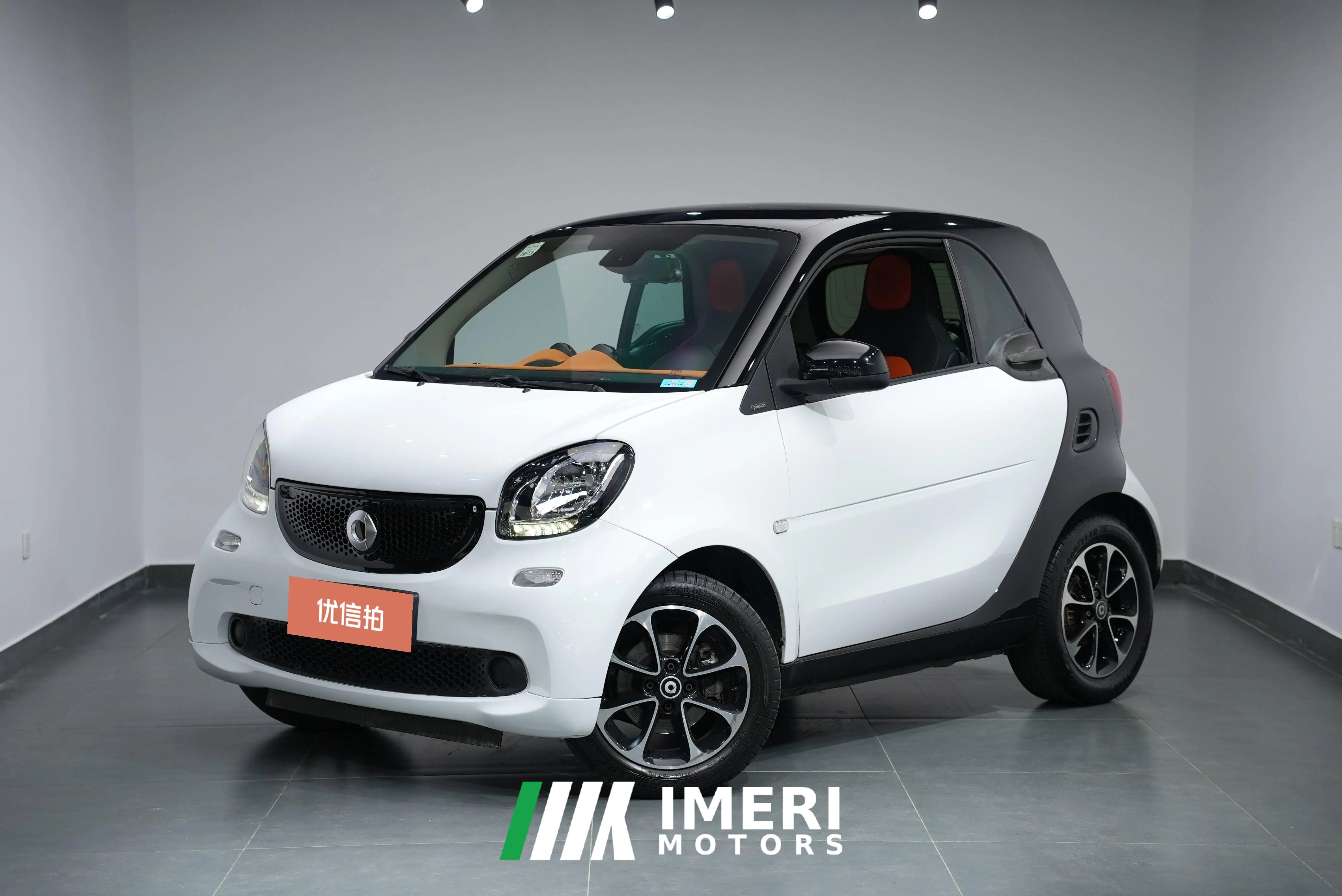 2015 smart ForTwo 2015 1.0 AT 52kilowattHardtopPassionEdition (Imported)