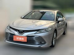 2020 Toyota Camry 2019 2.5 AT GLuxury China VI #1