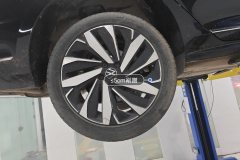 Right Rear Wheel Hub