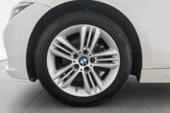 2017 BMW 3 Series 2017 2.0T AT 320LiFashion #6