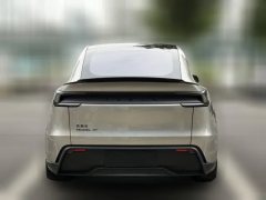 2025 Tesla Model Y L 2025 Long Range AWD Edition #5