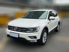 2018 Volkswagen Tiguan L 2018 2.0T AT 330TSIFashionFWD #1