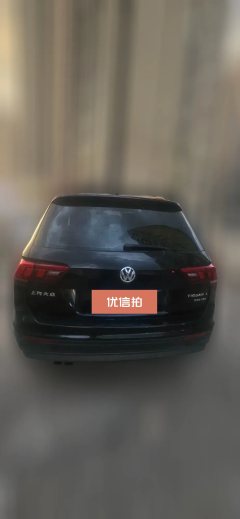 2017 Volkswagen Tiguan L 2017 1.8T AT 330TSIFashionFWD #3