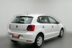 2016 Volkswagen Polo Hatchback 2016 1.4 MT Fashion #2