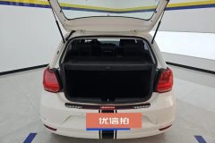 2016 Volkswagen Polo Hatchback 2016 1.4 MT Fashion #4