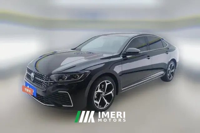 2023 Volkswagen Passat 2023 Facelift 2.0T AT 330TSI starry skyLuxury