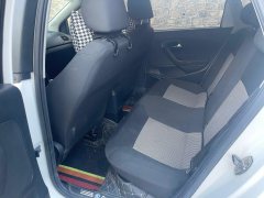 2018 Volkswagen Polo Hatchback 2016 1.4 MT Fashion #8