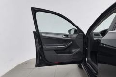 2017 Volkswagen Sagitar 2017 1.6 MT Comfort #11