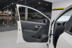2019 Volkswagen Polo Hatchback 2018 1.5 AT Safe driving #7