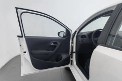 2018 Volkswagen Polo Hatchback 2018 1.5 AT Safe driving #11