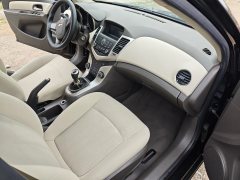 2016 Chevrolet Cruze Sedan 2015 1.5 MT ClassicSE #9