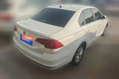 2018 Volkswagen Bora Sedan 2018 1.5 MT Fashion #3