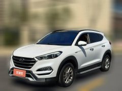 2016 Hyundai Tucson 2015 1.6T AT SmartFWD #1