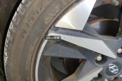 Right Front Wheel Hub
