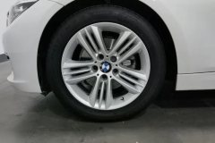 2017 BMW 3 Series 2017 2.0T AT 320LiFashion #6