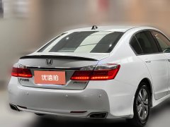 2016 Honda Accord 2015 2.0 AT ComfortLX #3
