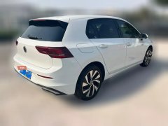 2025 Volkswagen Golf 2025 Facelift 300TSI Pro #3