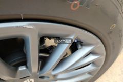 Right Front Wheel Hub