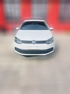2016 Volkswagen Polo Hatchback 2016 1.4 AT Fashion #2