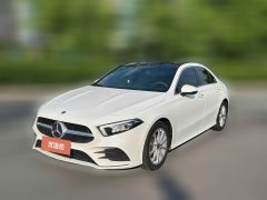 2020 Mercedes-Benz A-Class 2020 1.3TAT A200LSportsedan chairFashion Facelift #1