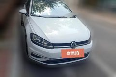 2018 Volkswagen Golf 2018 1.6 AT Fashion #2