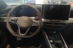 2024 Volkswagen Passat 2025 Pro 380TSI Star Dragon KingEdition #12