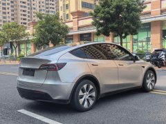 2022 Tesla Model Y 2022 Long Rangeall wheel driveEdition #7