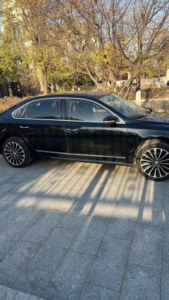2017 Volkswagen Passat 2017 1.8T AT 330TSIYu ZunEdition #4