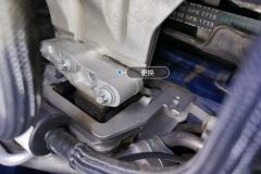 Engine Bracket