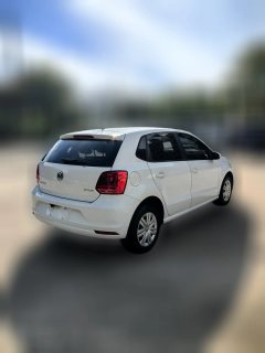 2017 Volkswagen Polo Hatchback 2016 1.4 MT Fashion #4