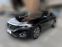2019 Volkswagen Passat 2019 2.0T AT 330TSILuxury China VI #1