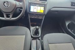 2016 Volkswagen Polo Hatchback 2016 1.4 MT Fashion #16