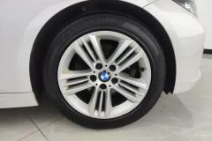 2017 BMW 3 Series 2017 2.0T AT 320LiFashion #6