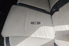 მარცხენა უკანა Seat