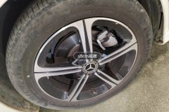Right Front Wheel Hub